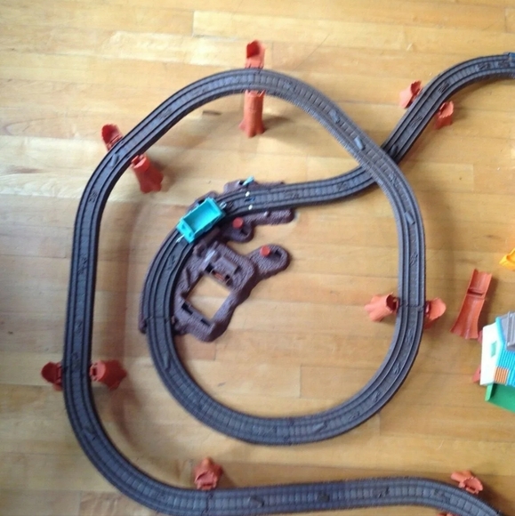 Thomas & Friends Misty Island Track Master Logging Adventure Train Set - Picture 4 of 11